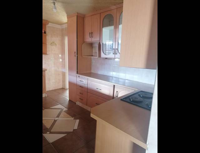 4 BEDROOM HOUSE FOR SALE IN SOSHANGUVE L